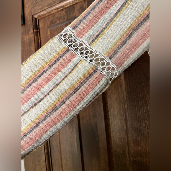 Lace Trim Vintage Stripe Midi Maternity to Nursing Dress, size 6 - Picture 4 of 5